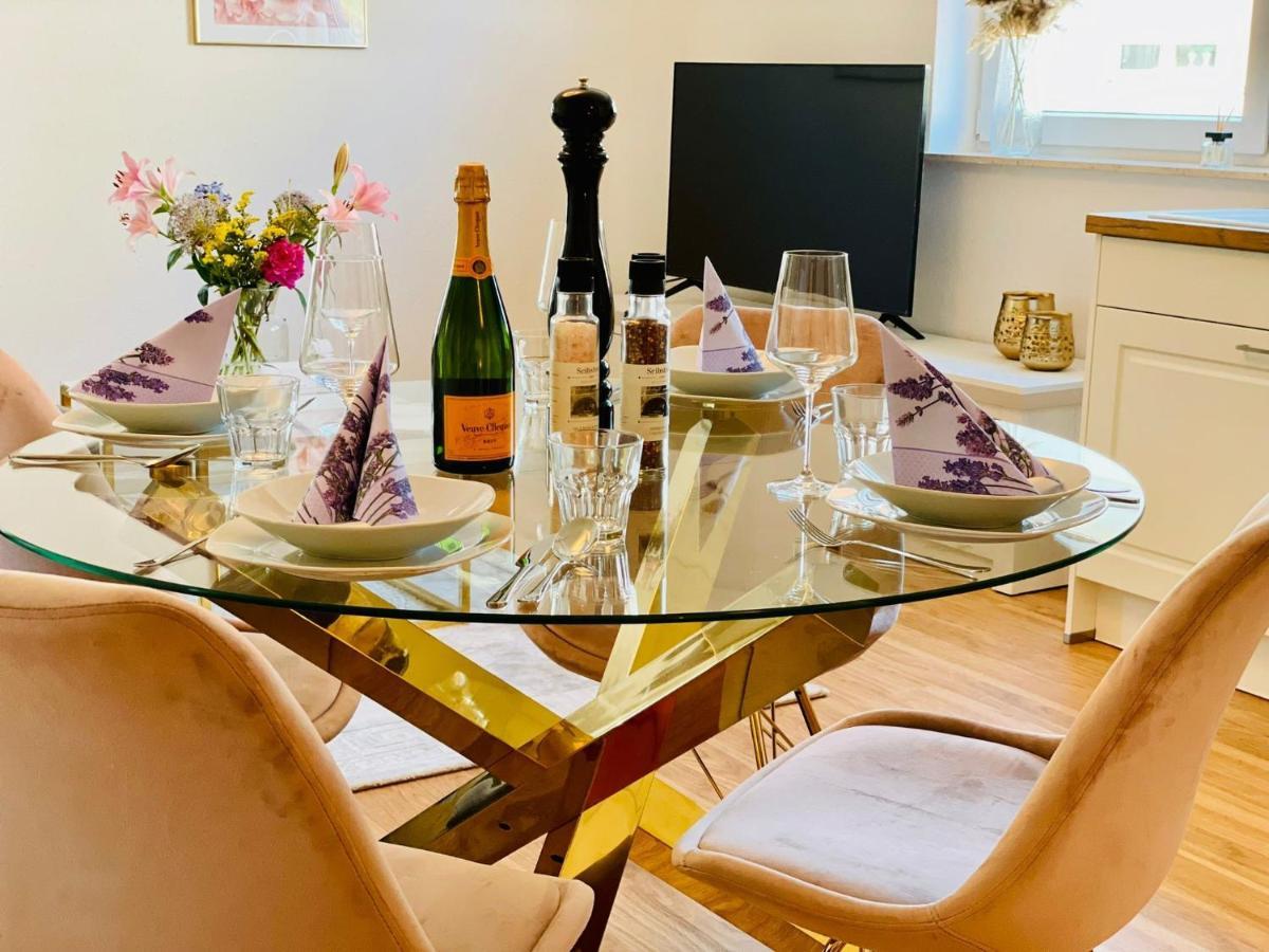 Ferien-Apartment Silberweide Mit Privatstrand フリードリヒスハーフェン エクステリア 写真