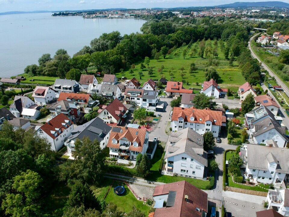Ferien-Apartment Silberweide Mit Privatstrand フリードリヒスハーフェン エクステリア 写真